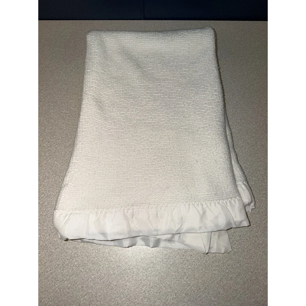 Vtg White Acrylic Thermal Waffle Weave Baby Blanket Satin Nylon Trim  36